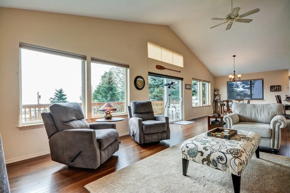 Coupeville  By Admiralty Bay 3 Bedroom Home
