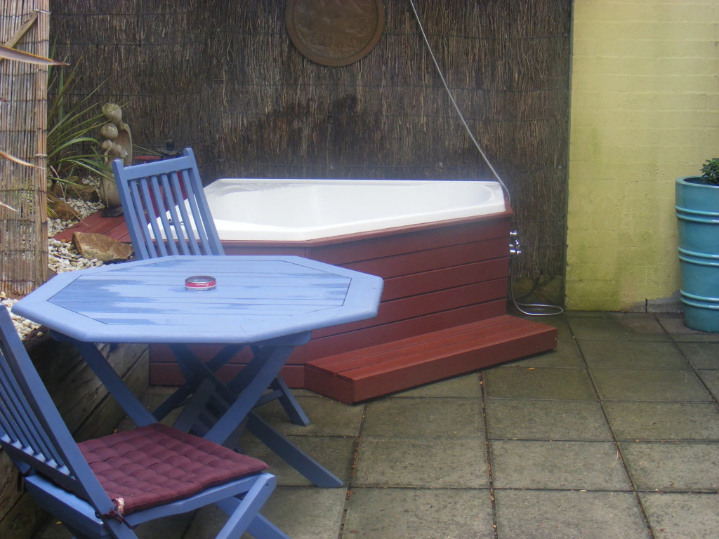 Weeroona Bed And Breakfast