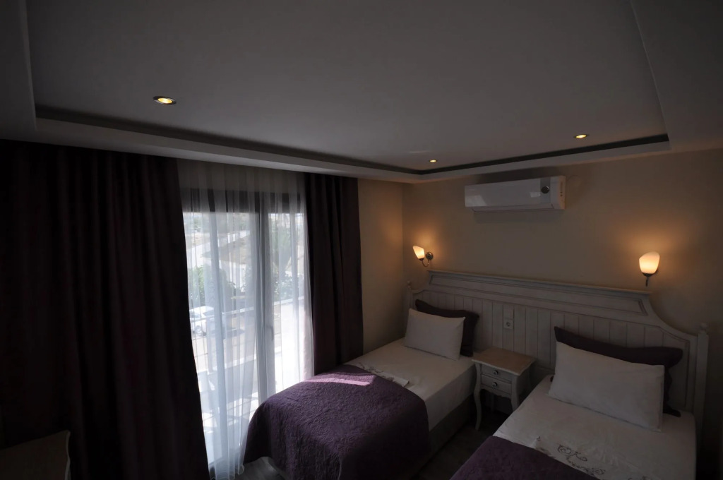 Ege Otel