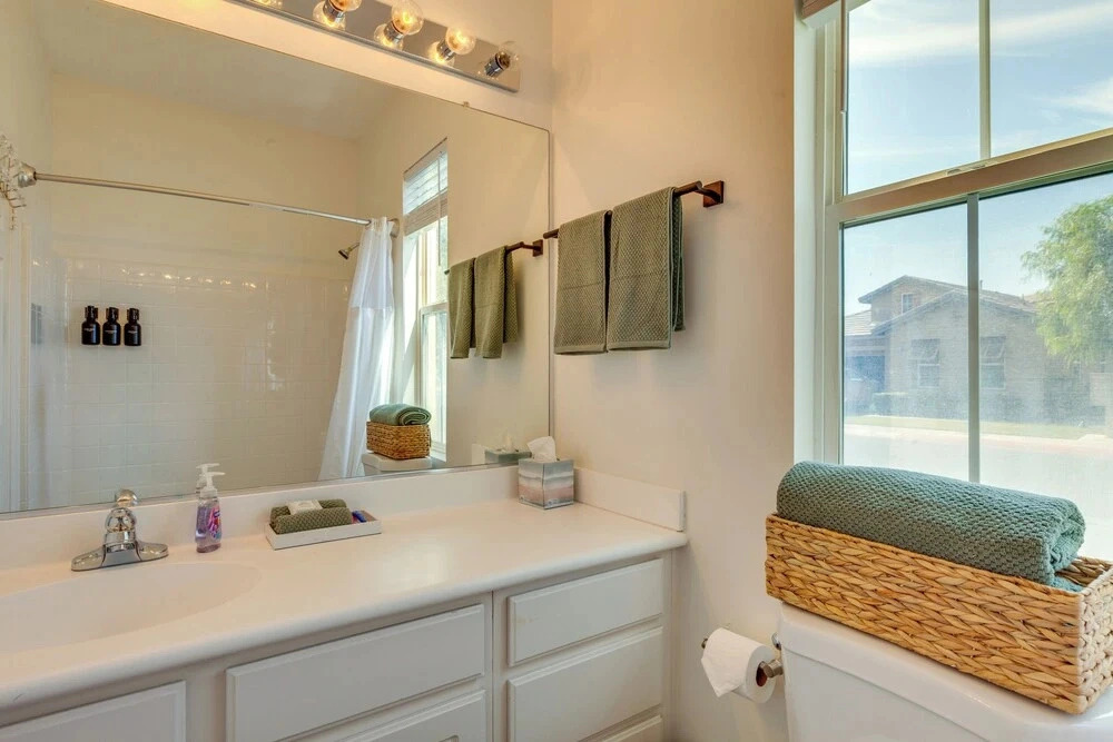 Pool Access + Mtn Views! Extended Escape in Indio