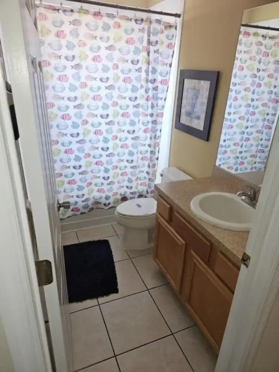 Spacious 7 Br, 4.5 Br Retreat With Pool 7 Bedroom Condo by RedAwning
