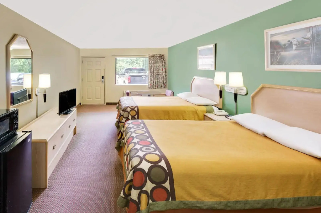 Super 8 by Wyndham Kosciusko