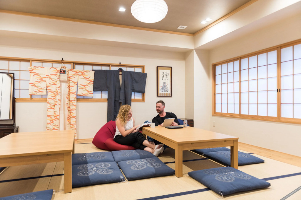 Drop Inn Osaka