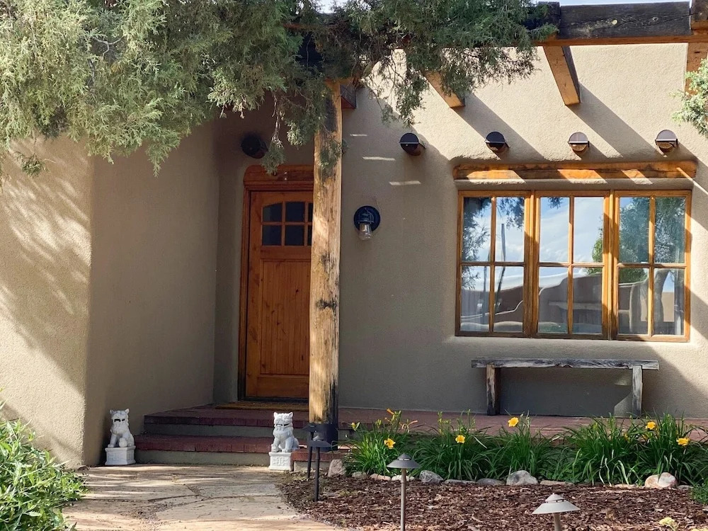 New Listing! 2,000 Square Foot Near Plaza 3 Bedroom Home