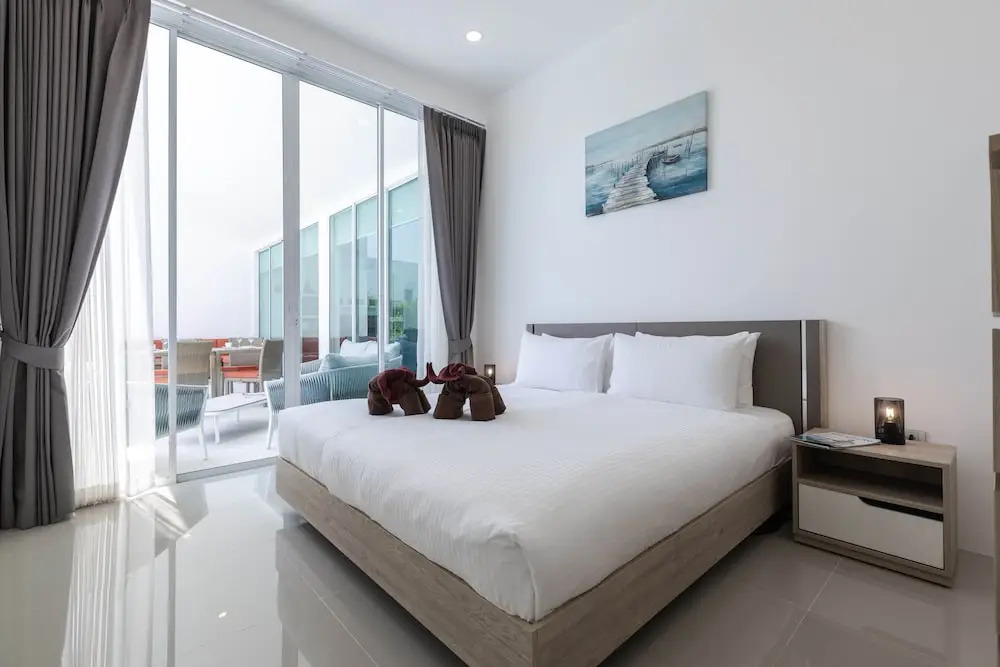 Modern 4 Bedroom Pool Villa KH-A5