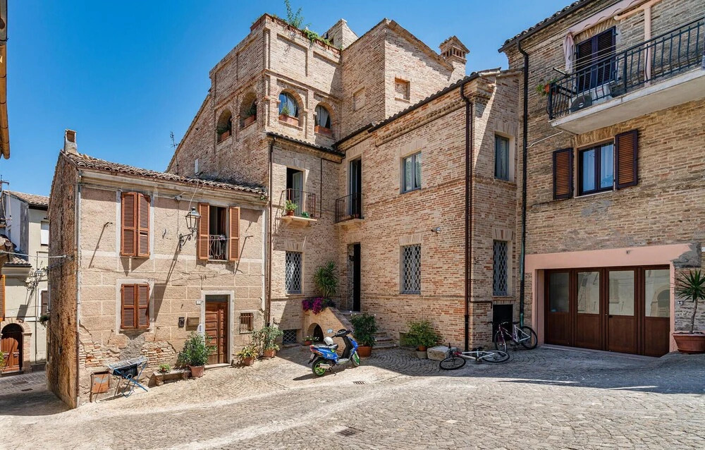 Awesome Home in Potenza Picena With 4 Bedrooms and Wifi