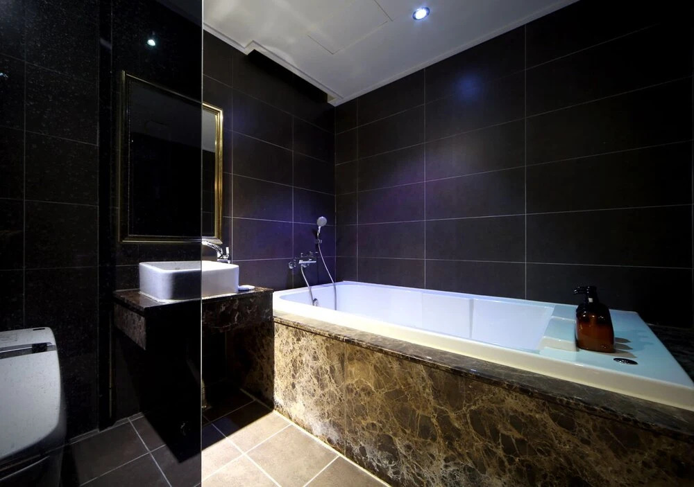 2Heaven Hotel