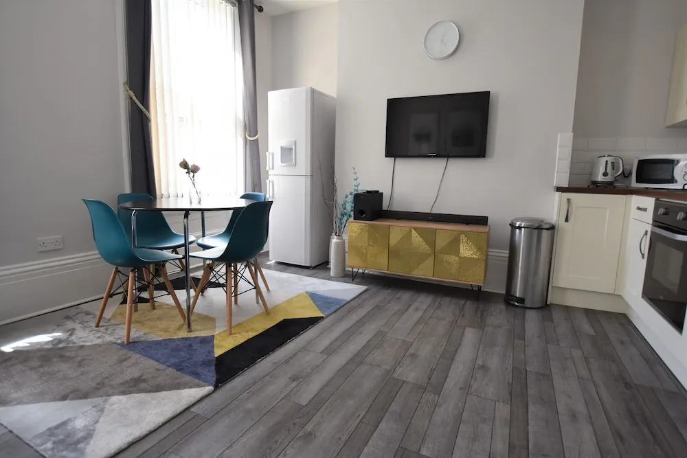 Dwell Living Argyle Square