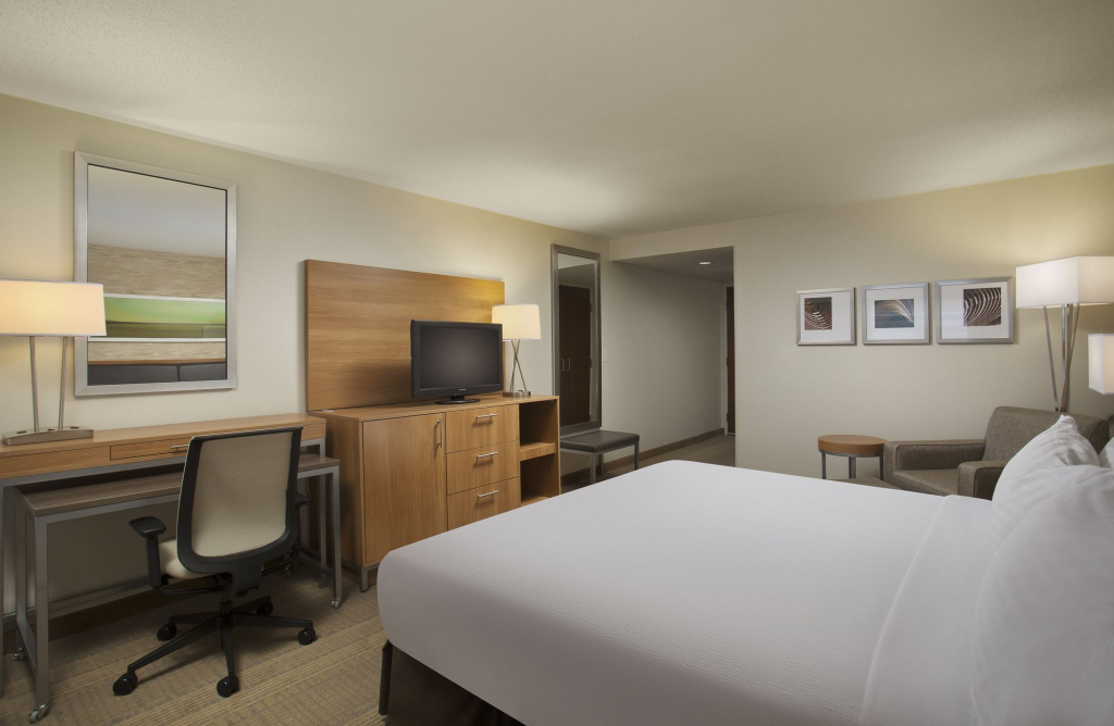 Holiday Inn Grand Rapids-Airport by IHG