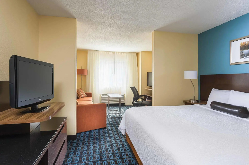 Fairfield Inn & Suites Holland