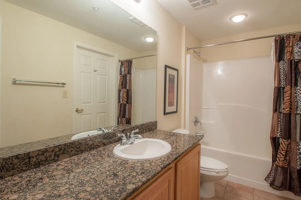 Legacy Towers-Legacy I 803