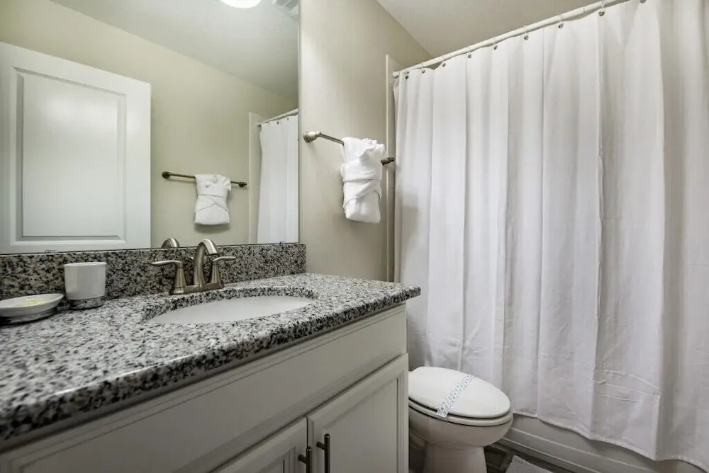 6 Bdrm 5 Bath Golf Resort