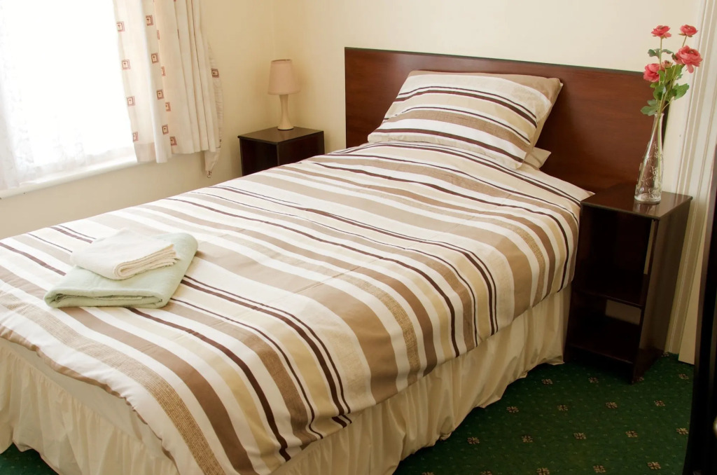 Landguard House Bed Only