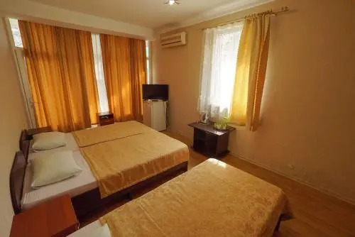 Amina Guesthouse