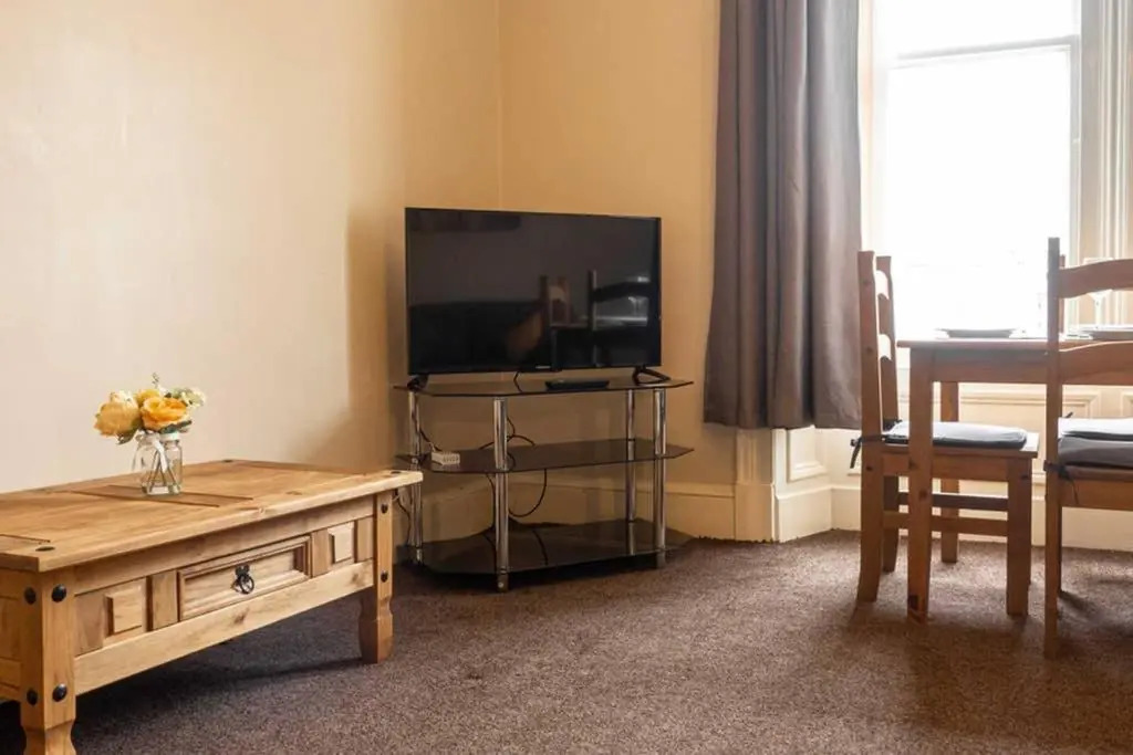 ☆ Central, Spacious Apartment Close to University☆