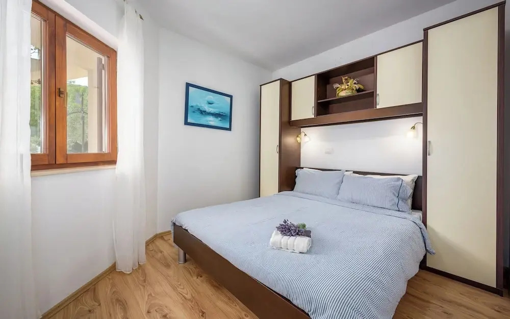 2-bedroom Apartment in Drenje