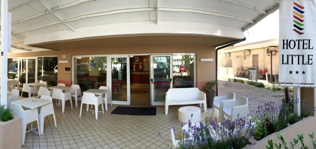 Hotel Little