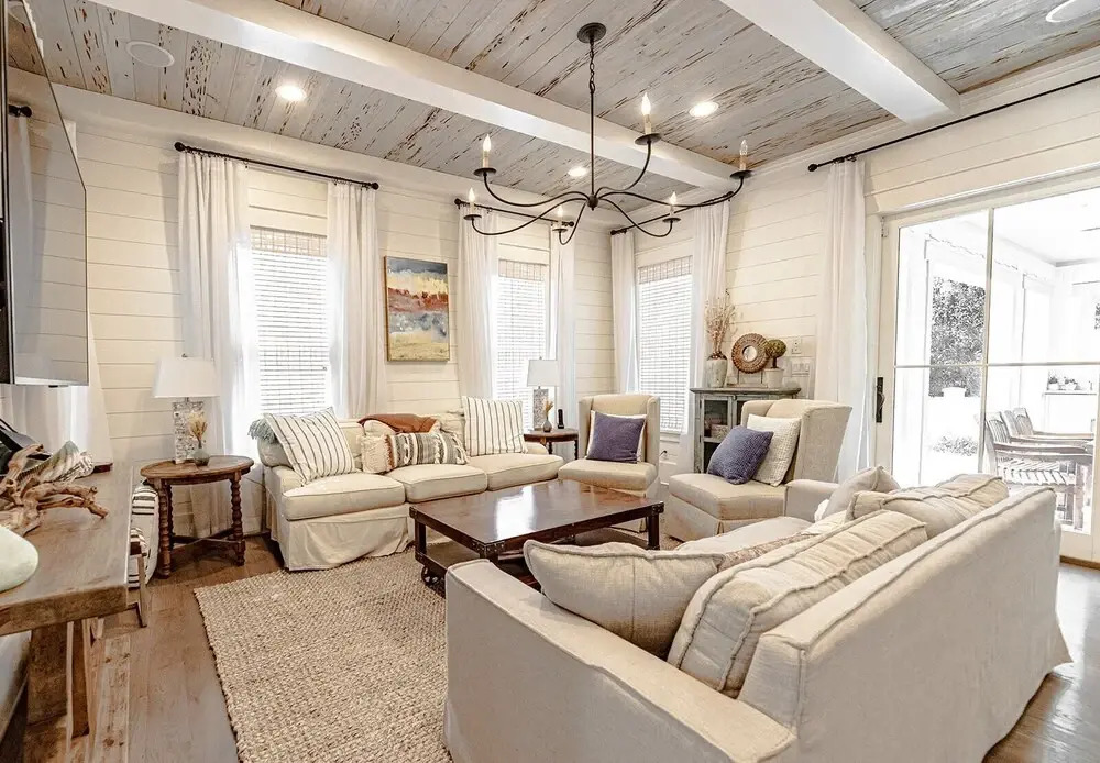 Azalea Abbey by Avantstay 350ft to Beach! w/ Pool, Outdoor Kitchen & Amazing Views