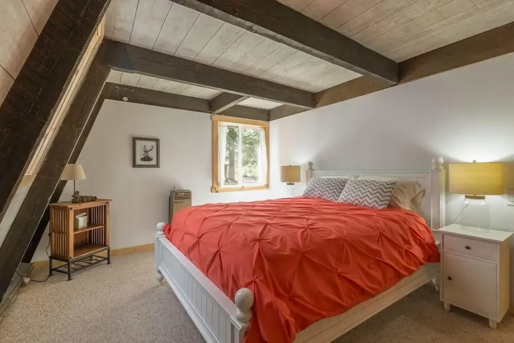 Northwoods Blvd Criterion 20 - High Pines Hideaway