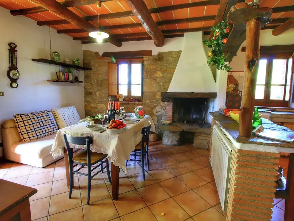 Striking Farmhouse, Ortignano