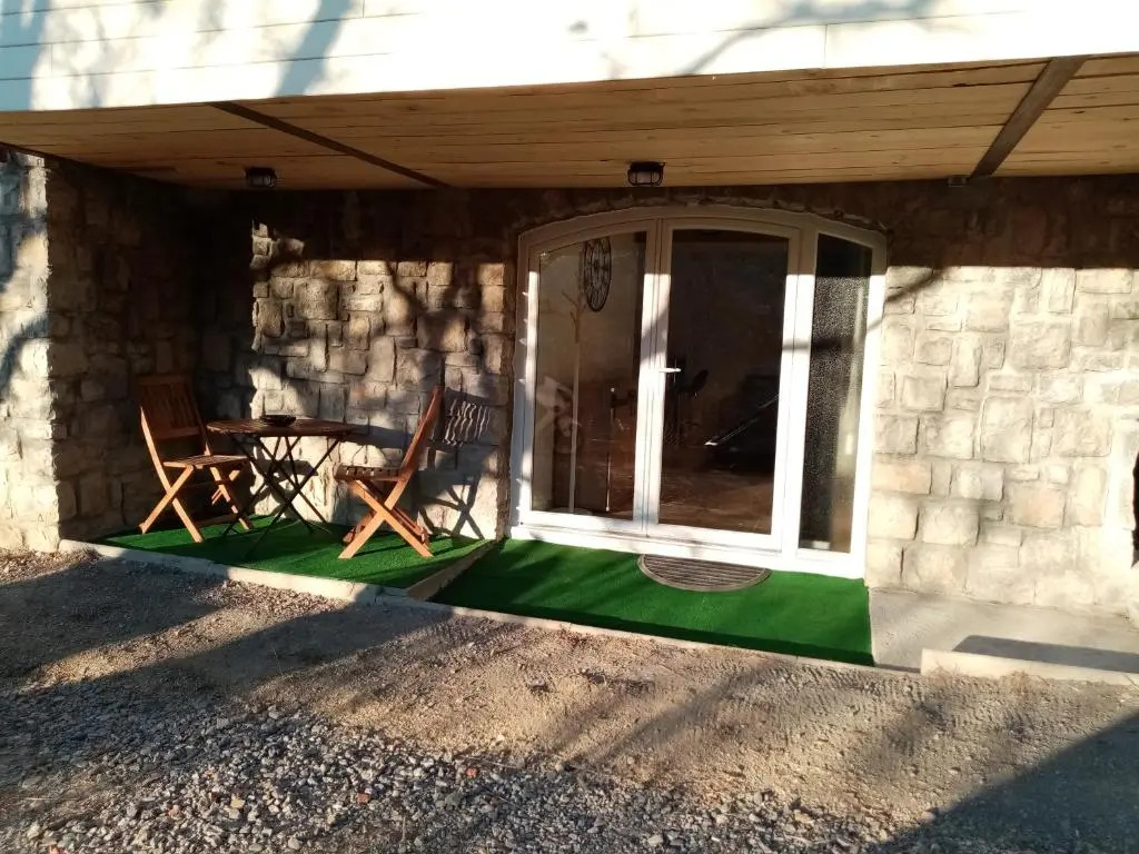 Studio de Charme Neuf a la Montagne (Adults Only)