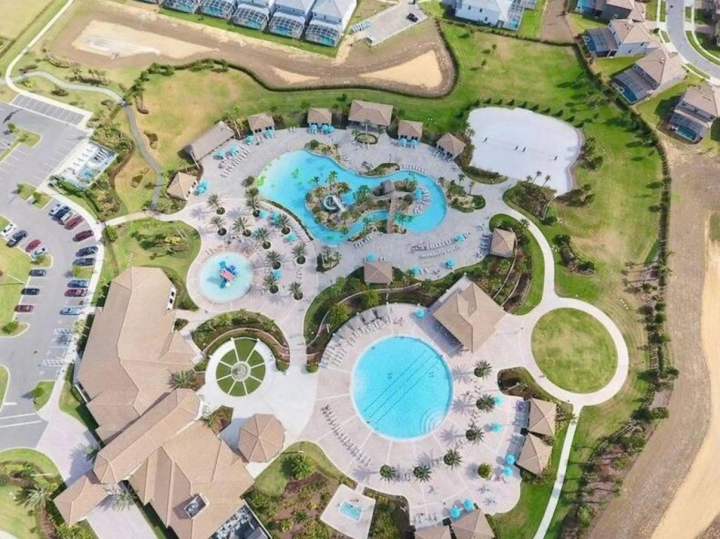 Fully Renovated 6BDR HomeChampions Gate Resort