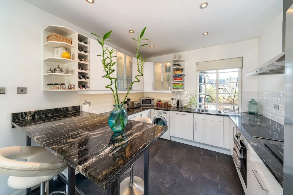 Modern 2Bd Riverside Flat In Fulham