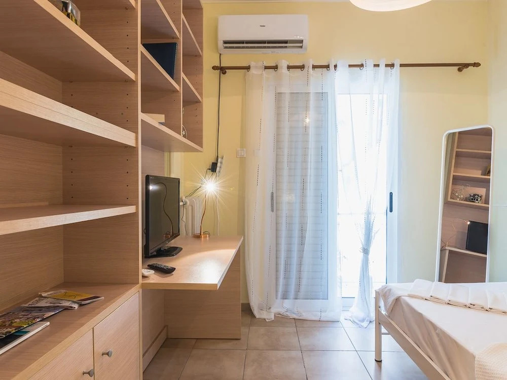 Elegant Studio Next to the Acropolis
