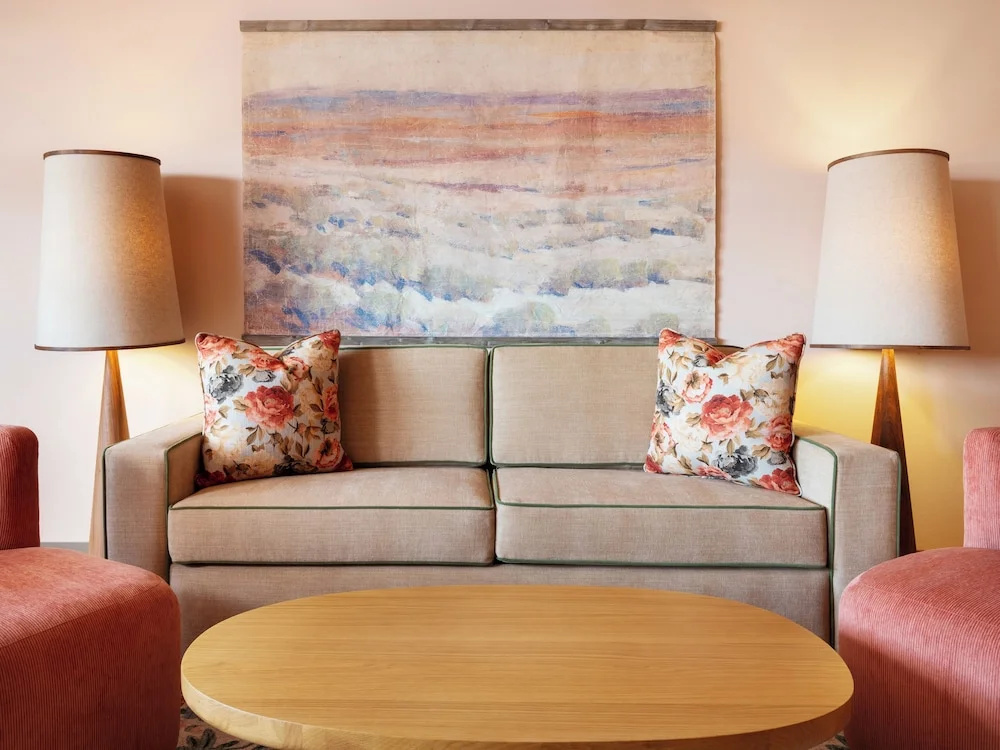 ARRIVE Albuquerque, a Member of Design Hotels