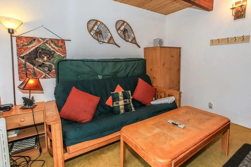 Bear n Tree - Cozy cabin near the Village
