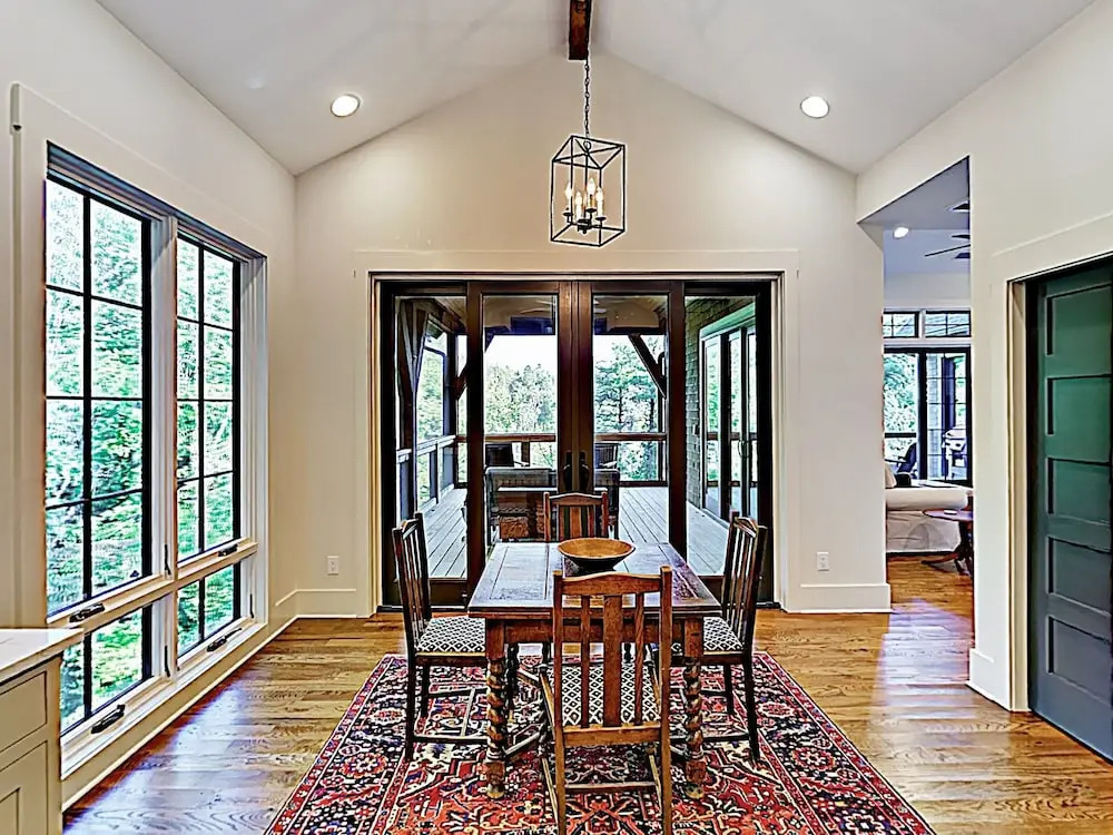 Brand-new Lakefront W/ Boathouse 4 Bedroom Home