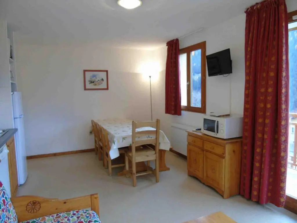 Appartement Valfréjus, 4 pièces, 8 personnes - FR-1-561-25