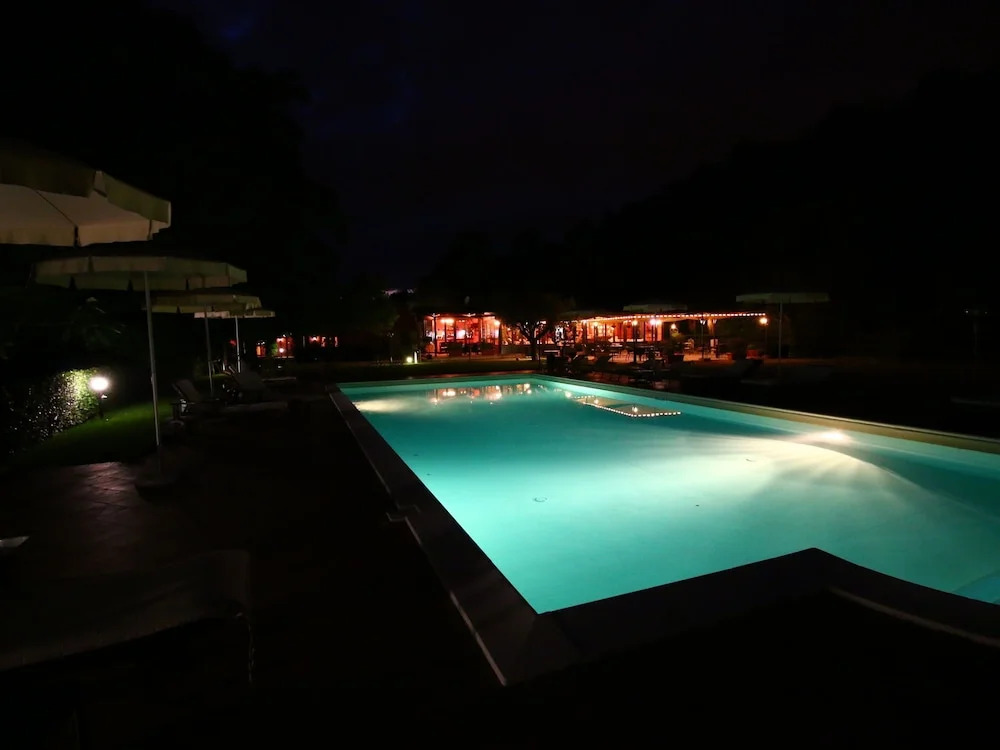 Pretty Cottage in Colonnella With Swimming Pool