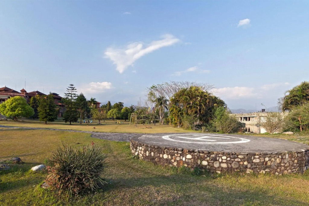 Bar Peepal Resort