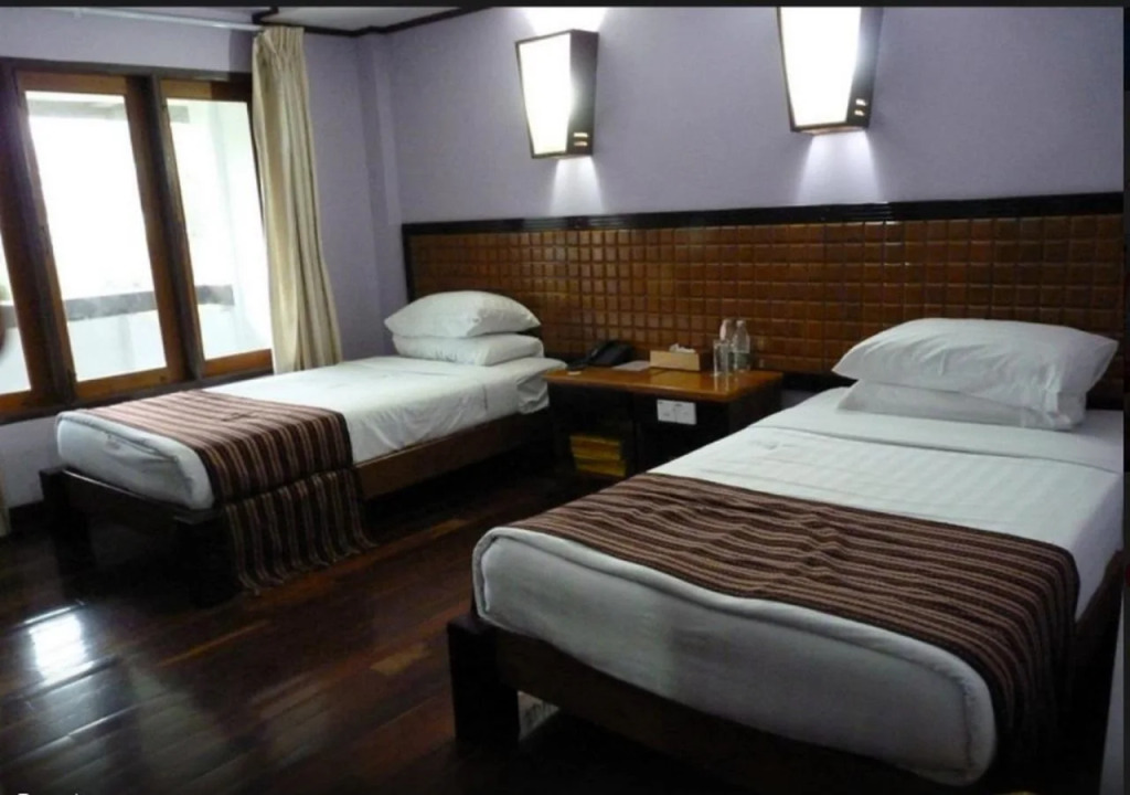 Hotel Zwekabin
