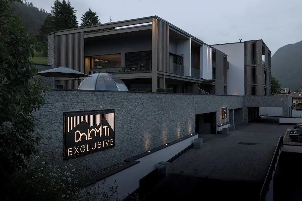 DOLOMITI EXCLUSIVE YOUR MOUNTAIN SUITE