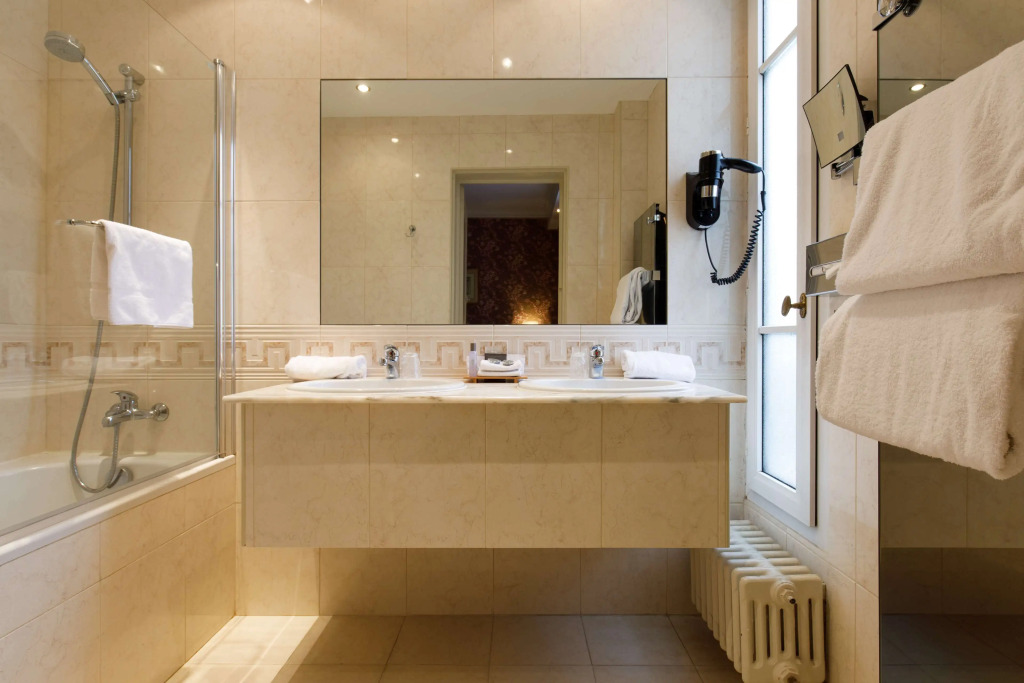 Hotel & Spa Le Grand Monarque, BW Premier Collection