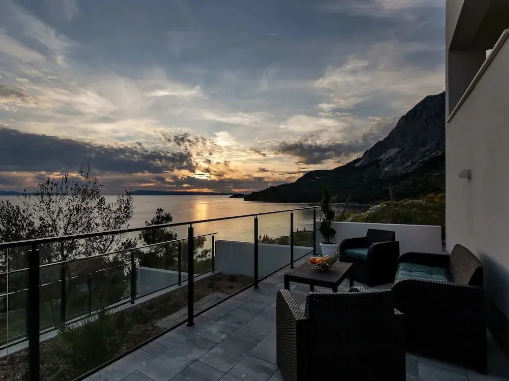 Stunning Villa with Pool