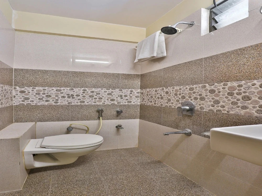 Hotel Tirupati - Ahmedabad