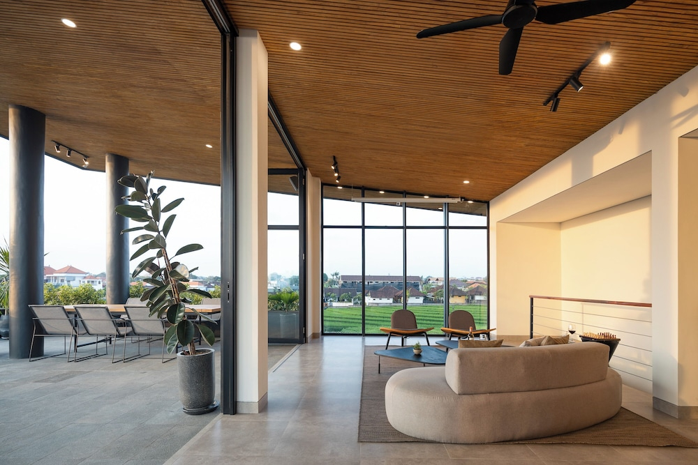 OASI House Canggu Managed by Nagisa Bali