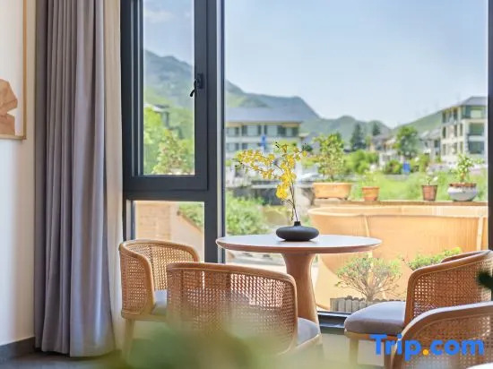 Yunshang Grassland Anji Yinxuanyuan Holiday Homestay