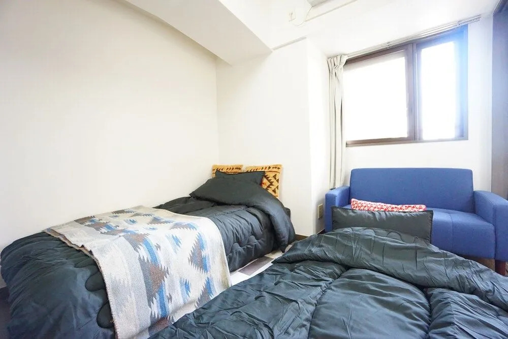 Terry's Apartment Shinsaibashi East I G13B