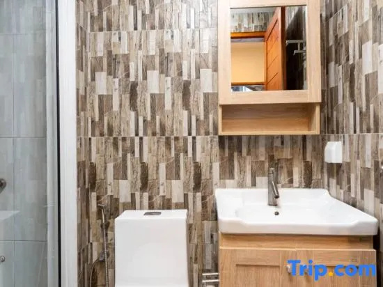 Near to Beach I Triple Room + Free Breakfast