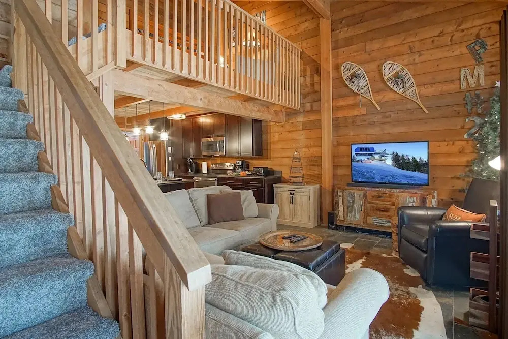 2 Br Plus Loft: Powder Monkey 2