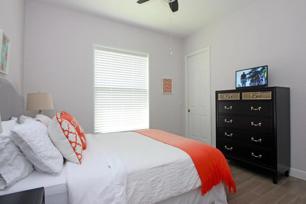 Waterfront Villa Ocean Drive ID1431