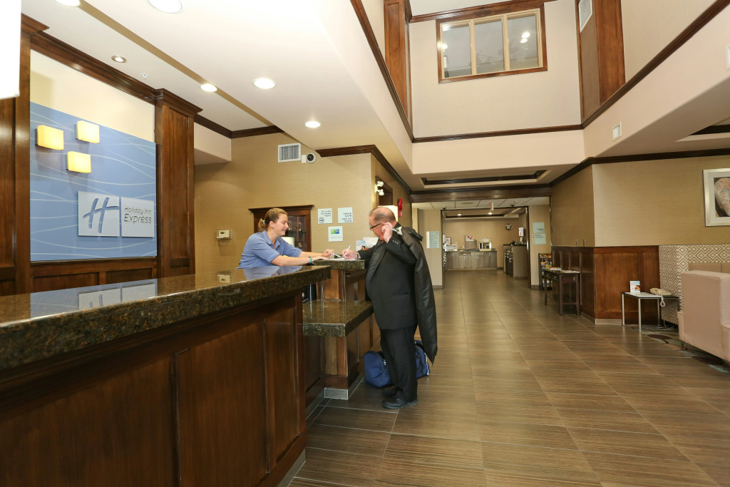 Holiday Inn Express Hotel & Suites Vernon by IHG