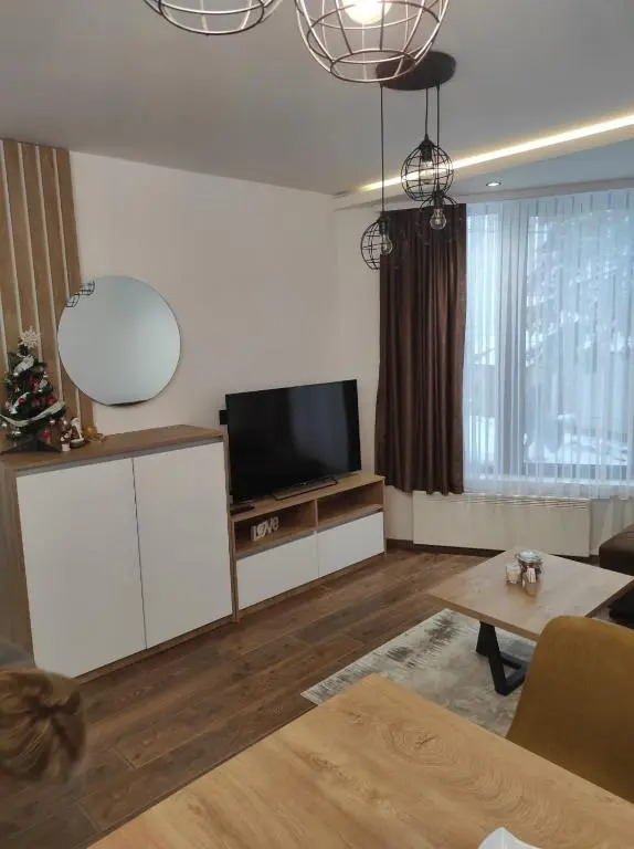 Garnet Star Apartments 1