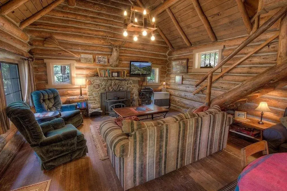 Zephyr Cabin 3 Bedroom Home by RedAwning