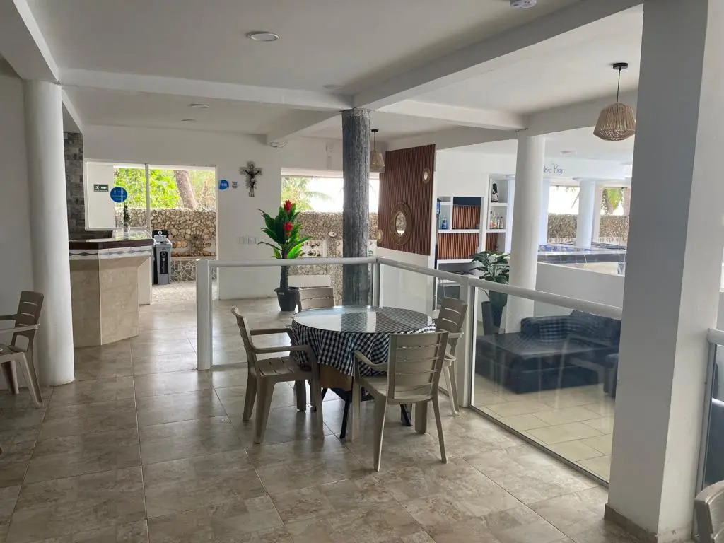Island House Hotels