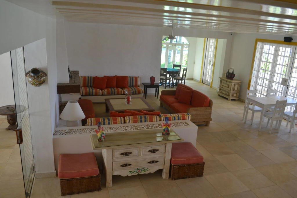 Villa Raphael